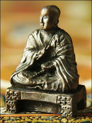 48788-極小仏像「弘法大師 空海(座)」