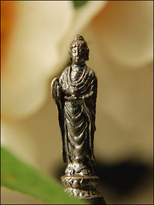 61315-極小仏像「薬師如来(小)」