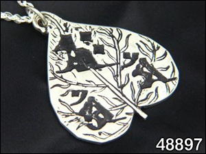 48897-曼荼羅ペンダントヘッド「釈迦三尊(銀製)」