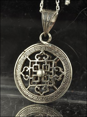 61369-チベットペンダント「曼荼羅(銀製)」